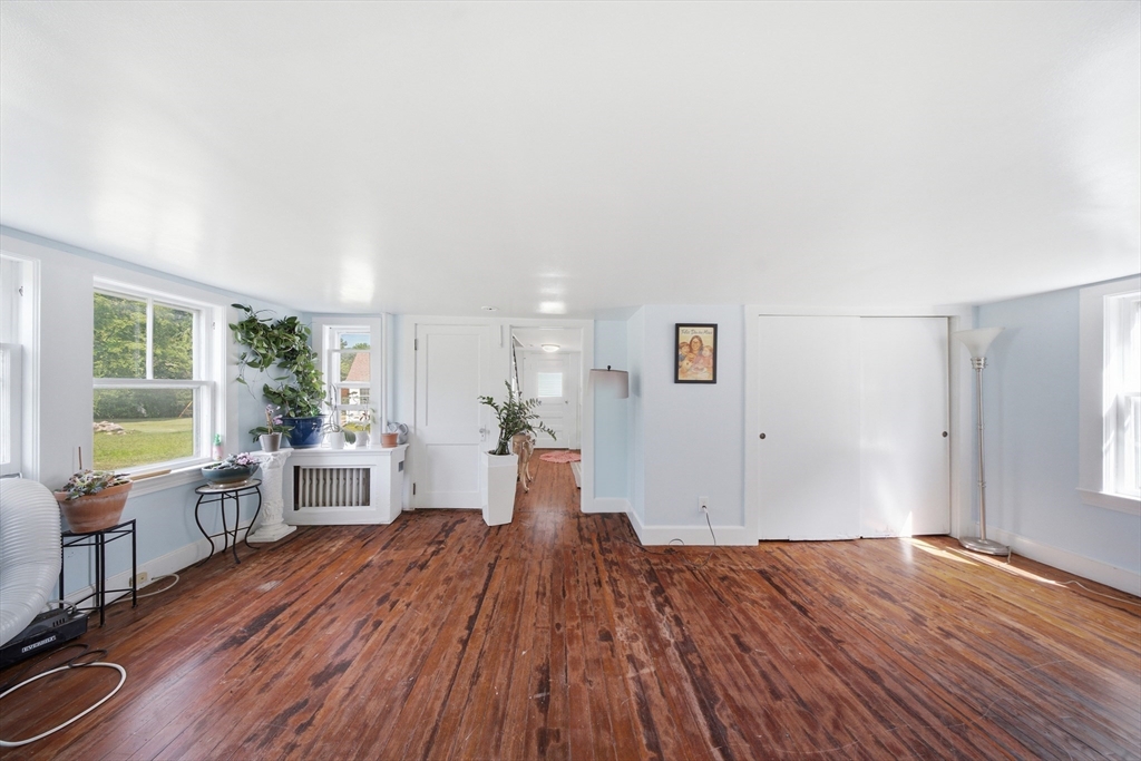 62 Pleasant St Property Photo 12