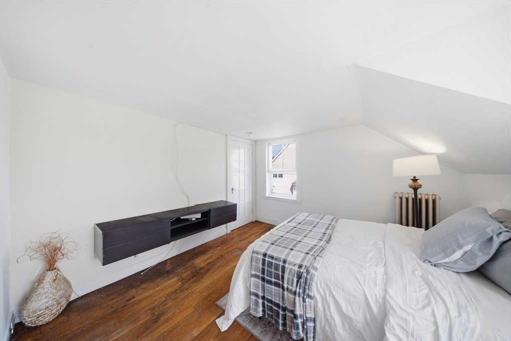 62 Pleasant St Property Photo 17