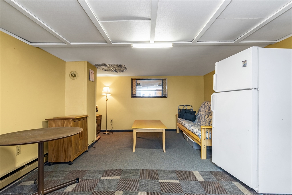 378 Haverhill St Property Photo 16
