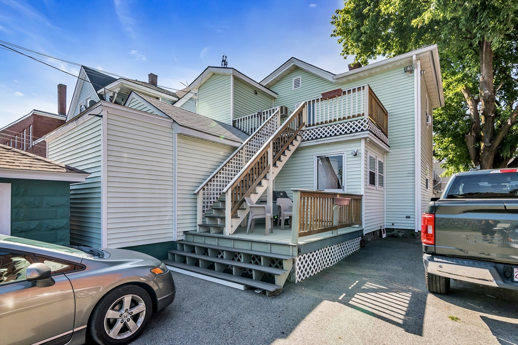 378 Haverhill St Property Photo 21