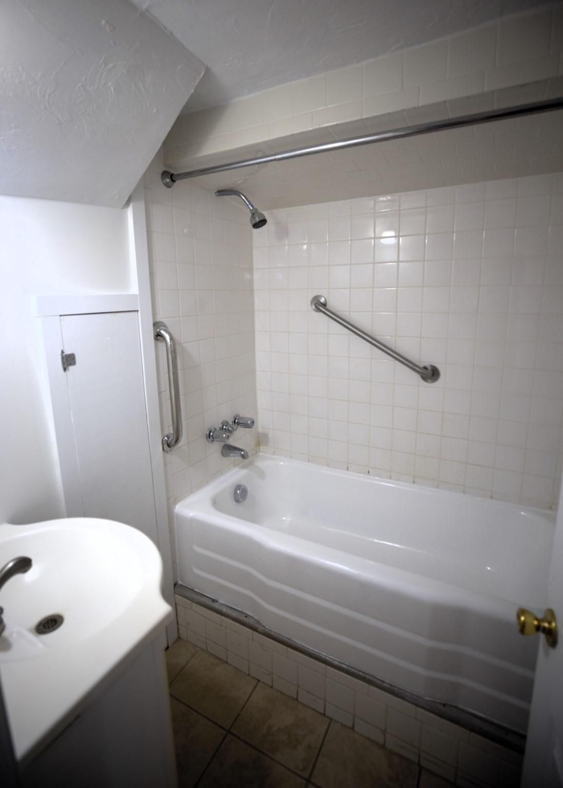 230 Orient Ave # 1 Property Photo 10