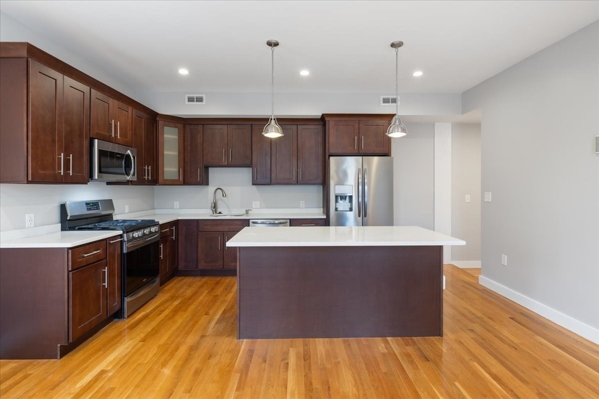 151 Clark Street # 1p Property Photo 2