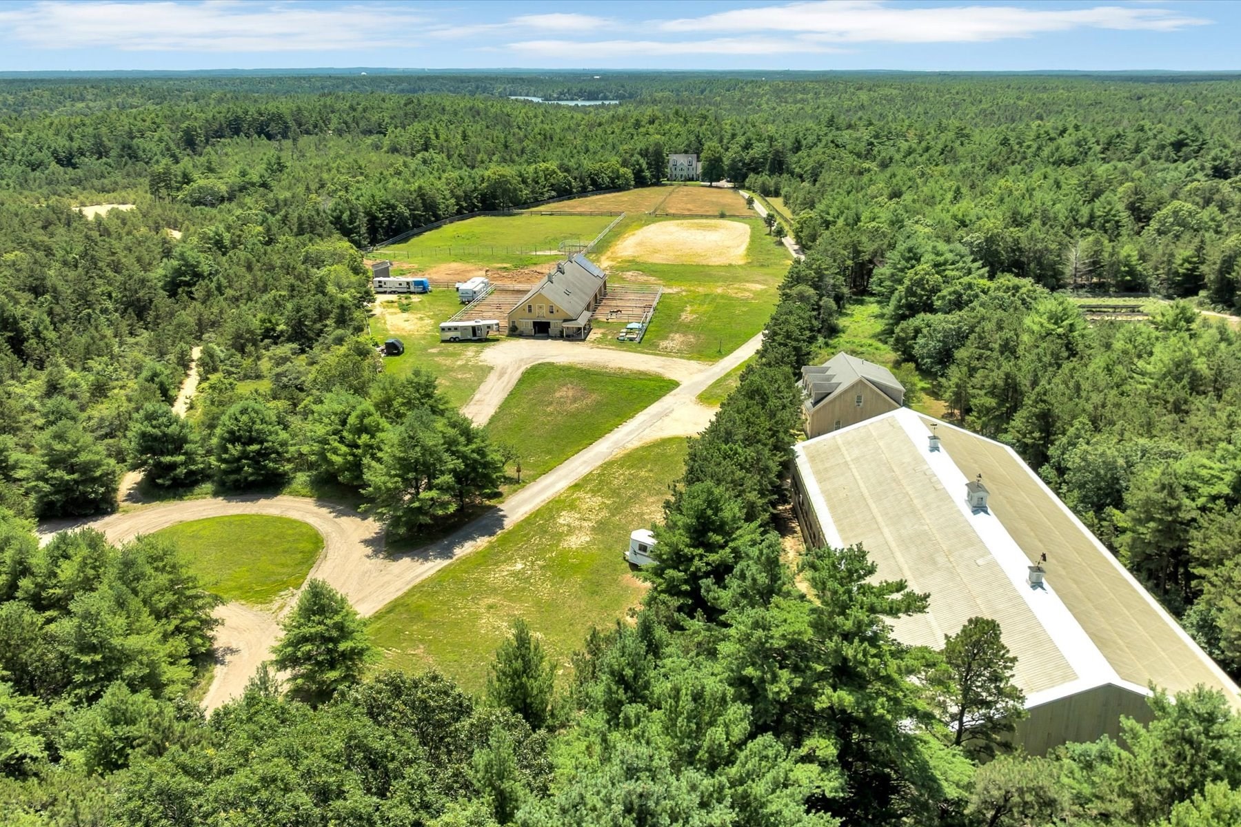 9 Riesling Property Photo 3