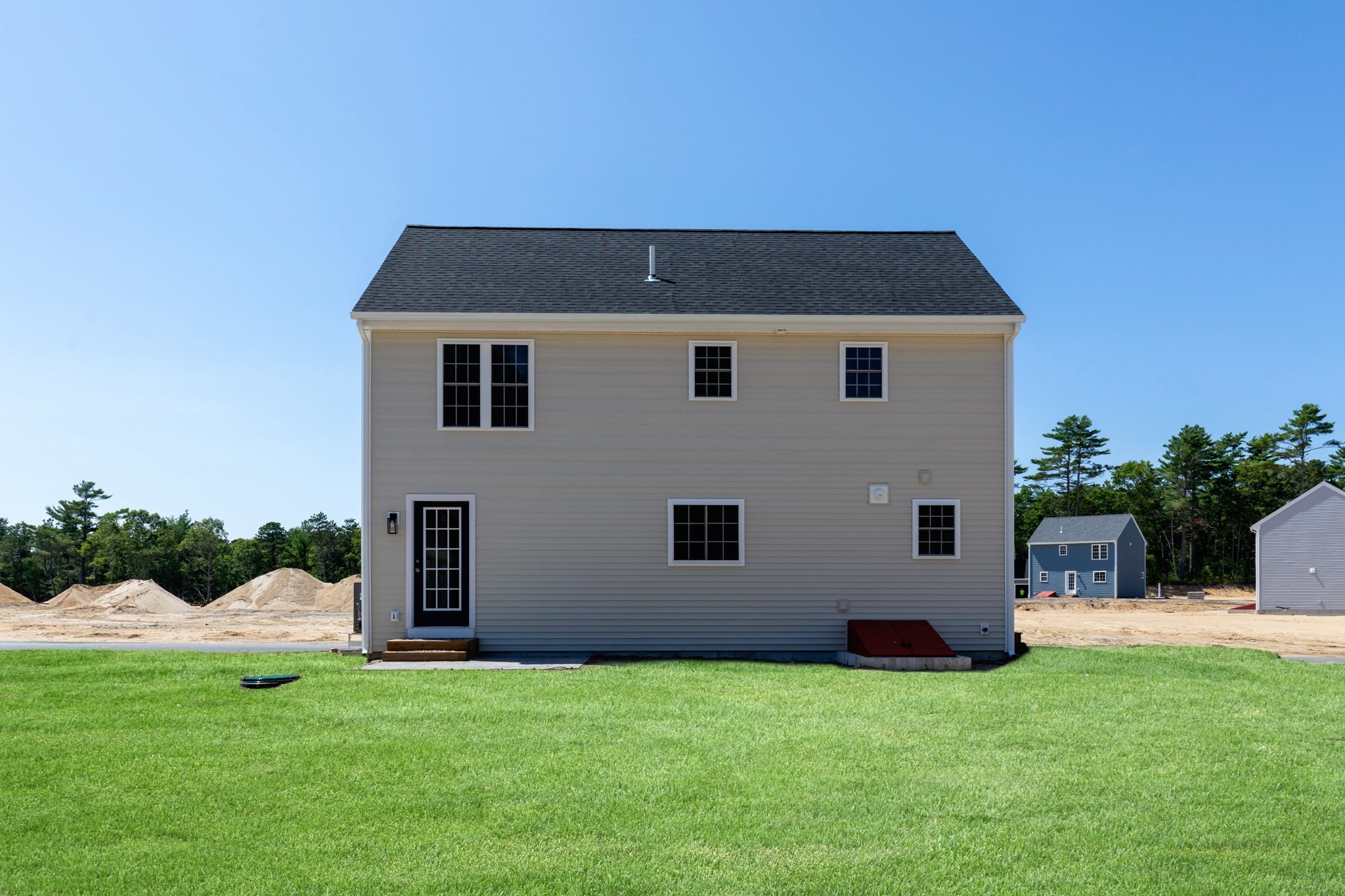 5 Bumblebee Dr Property Photo 3