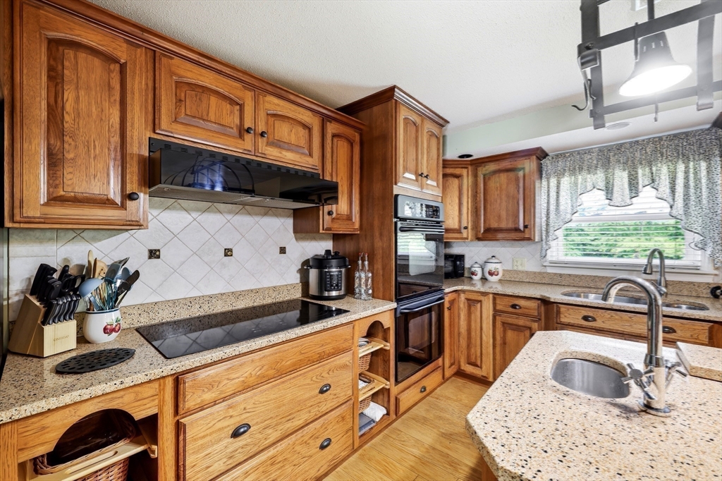 297 Montgomery Road Property Photo 10