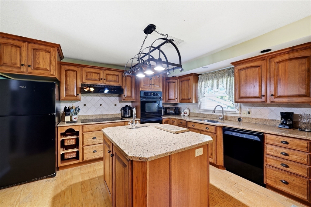297 Montgomery Road Property Photo 12
