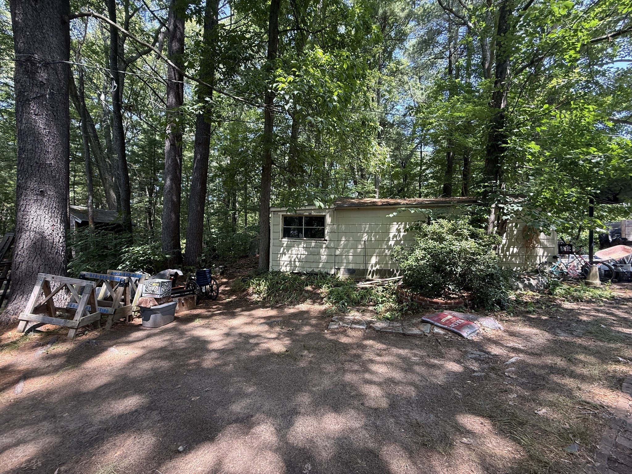 463 S Bolton Rd Property Photo 2