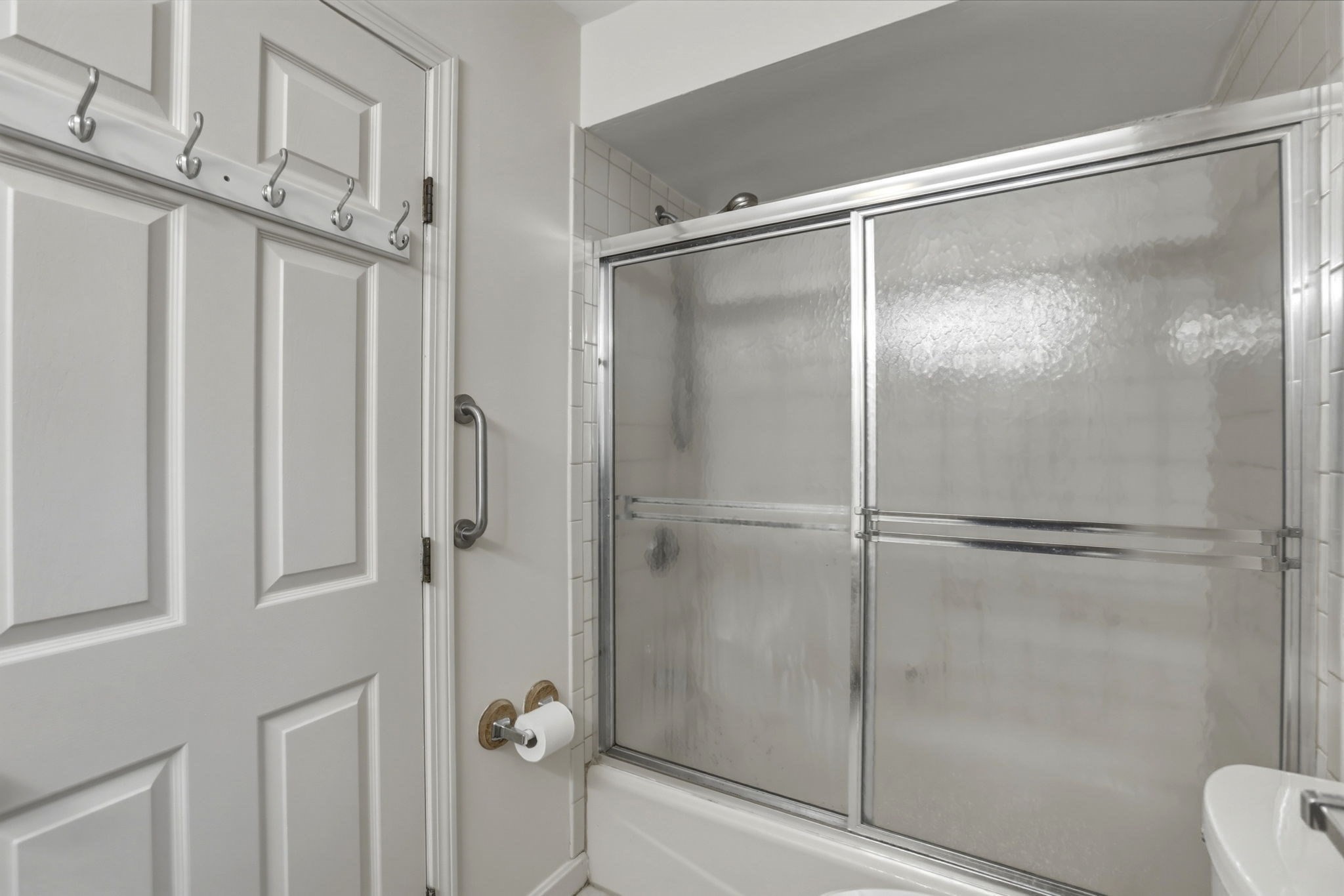 127 Kilsyth Rd # 3 Property Photo 26