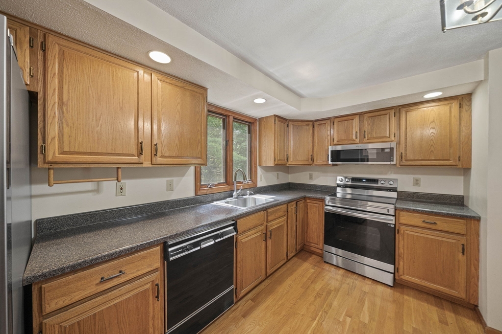 5 Windemere Dr Property Photo 6