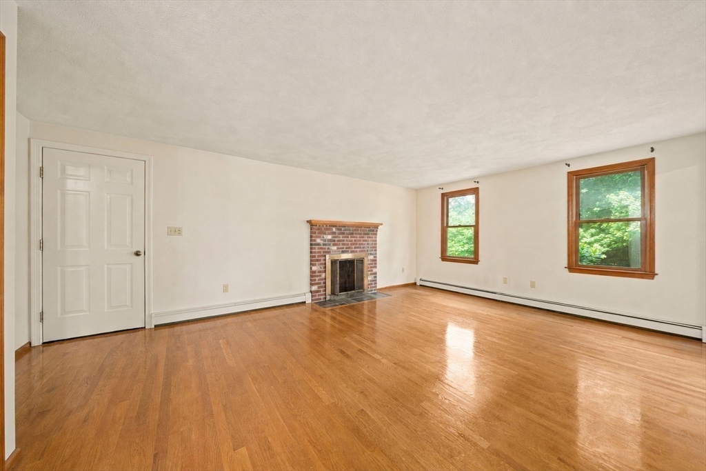 5 Windemere Dr Property Photo 9