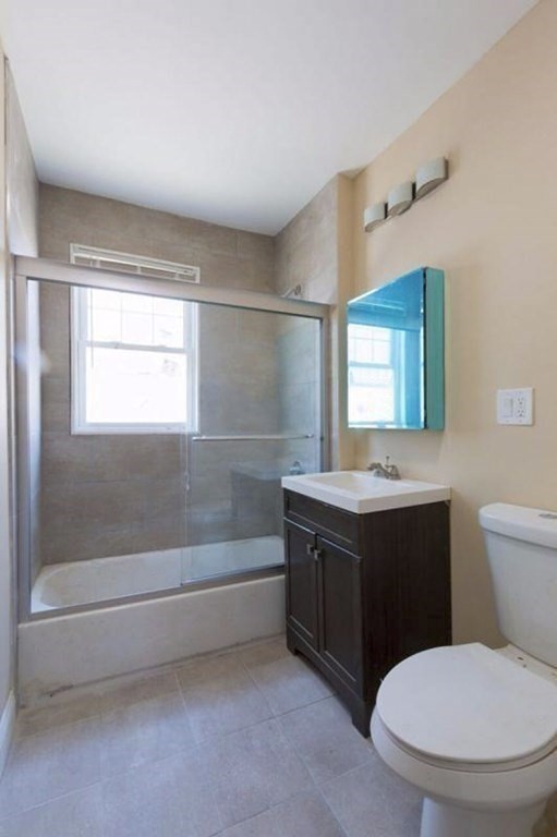 4803 Washington St # 3 Property Photo 8