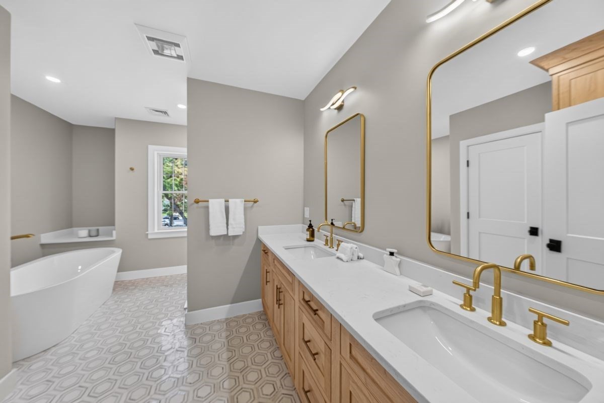 11 Viking Road Property Photo 15