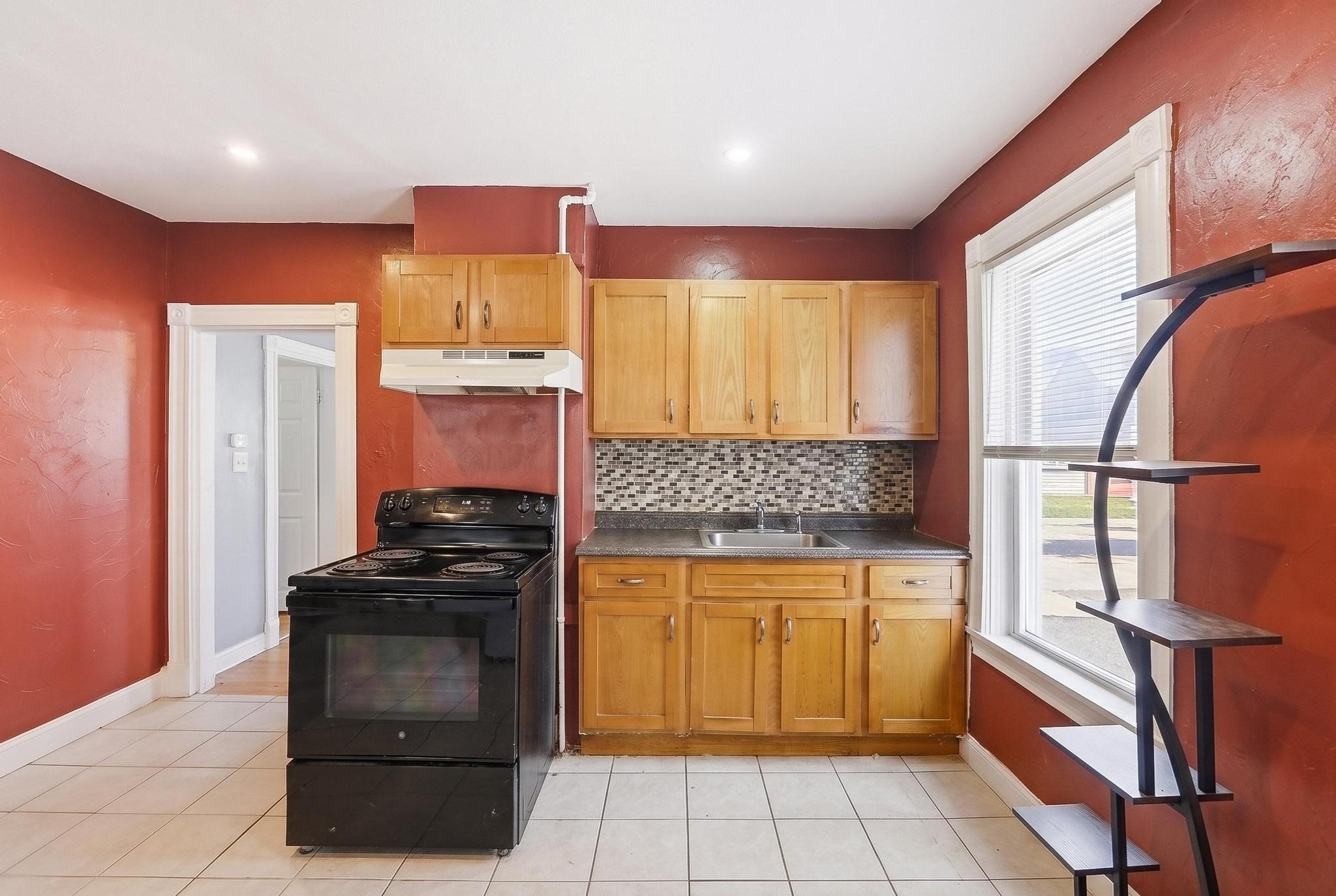 132 Huntington St Property Photo 8