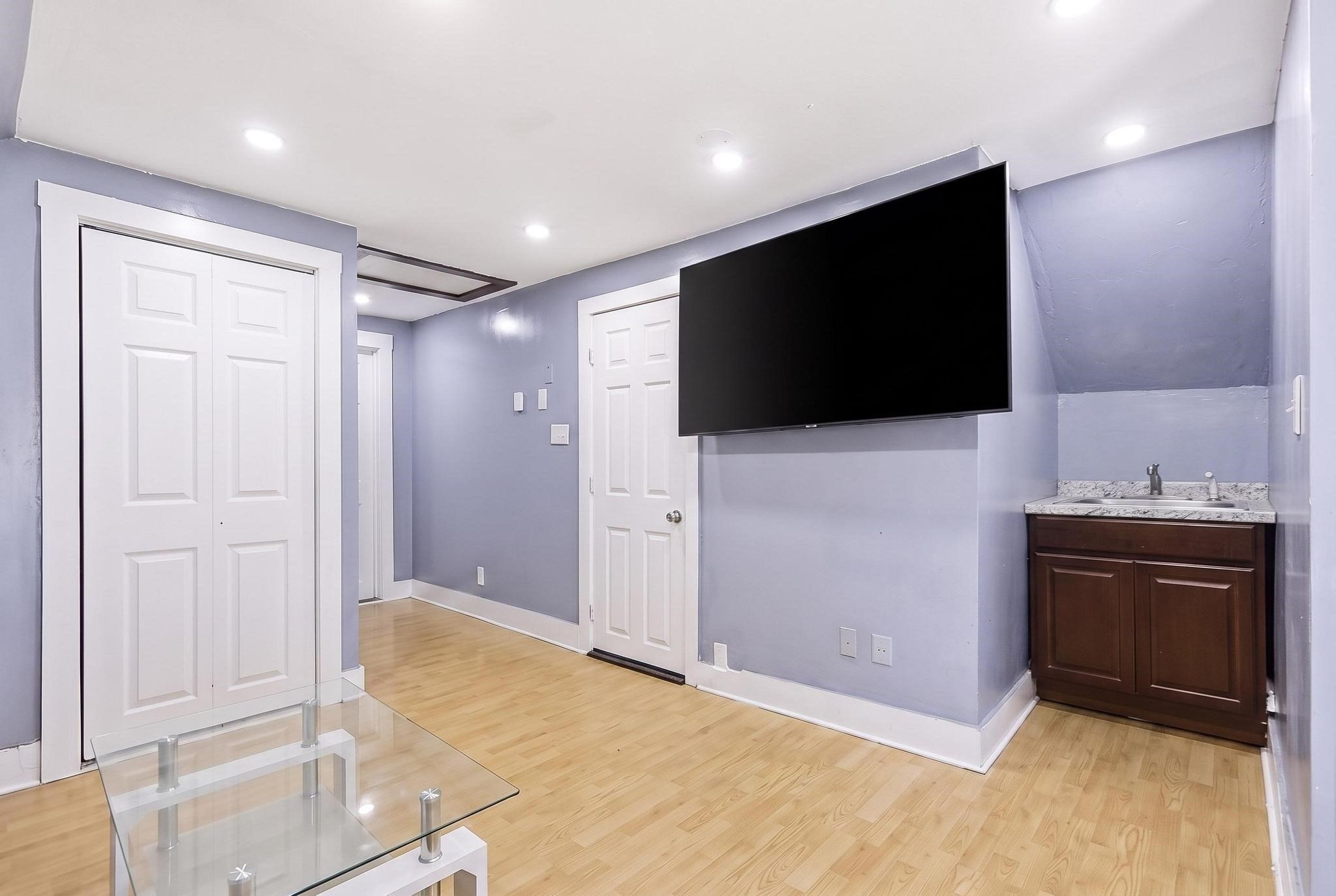 132 Huntington St Property Photo 31