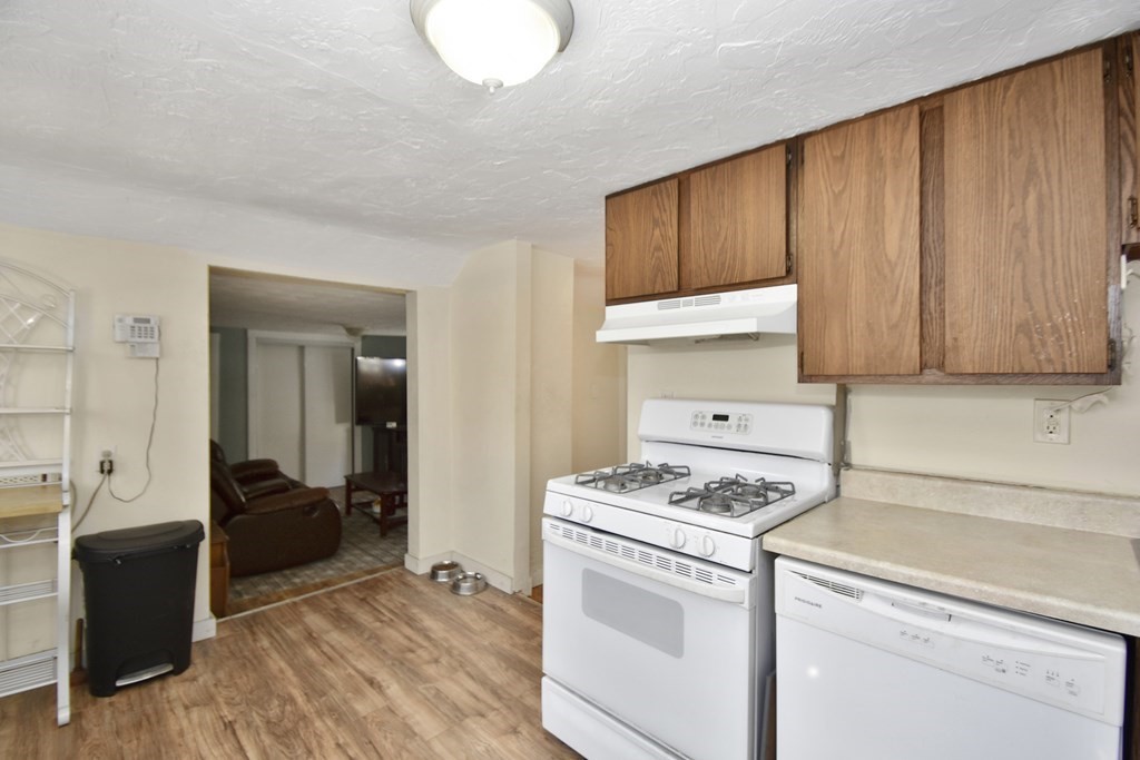 15 Madison Street Property Photo 23