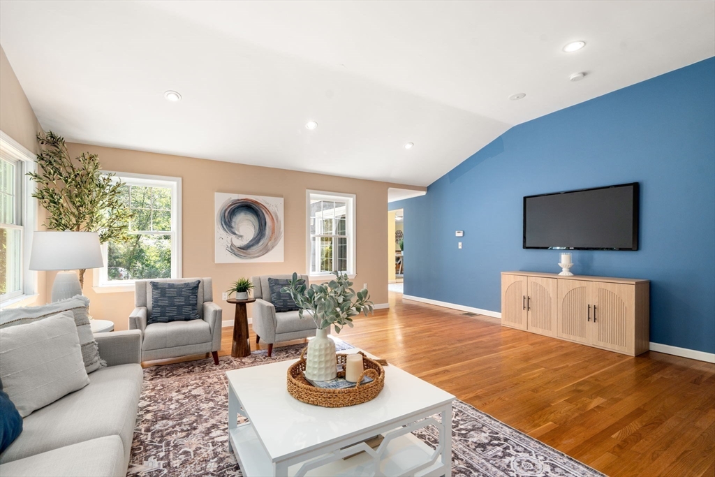 45 Needham Street Property Photo 23
