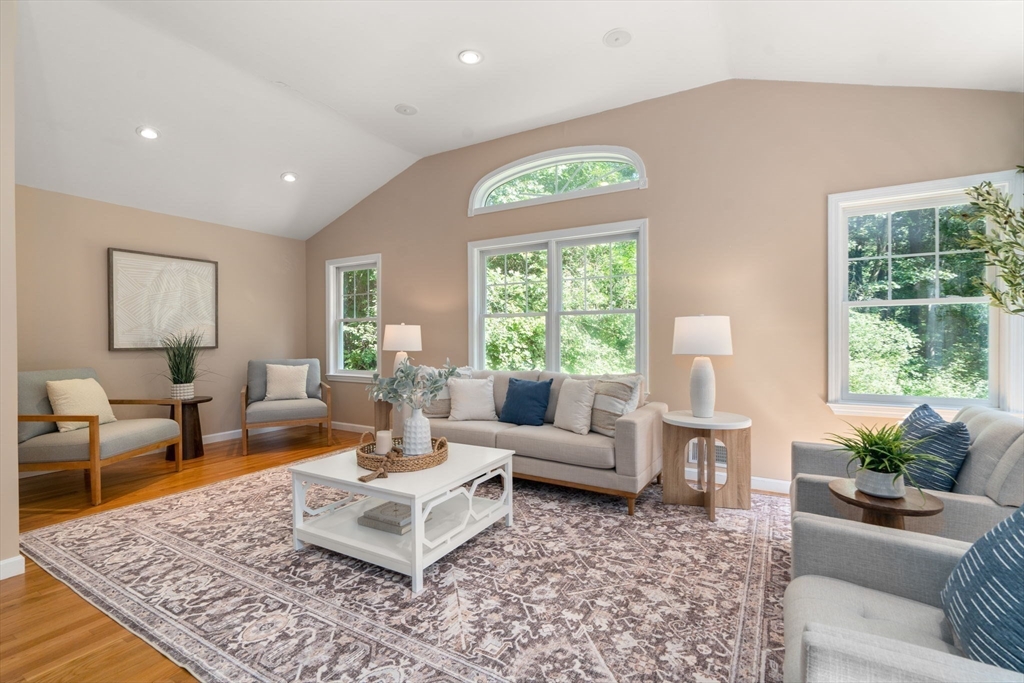 45 Needham Street Property Photo 25