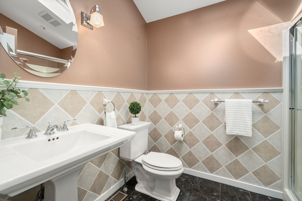 45 Needham Street Property Photo 28