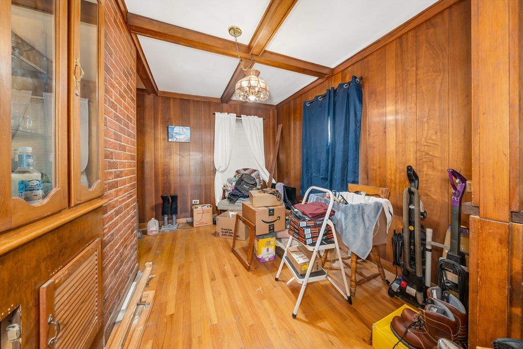 4 Fairview Ave Property Photo 21