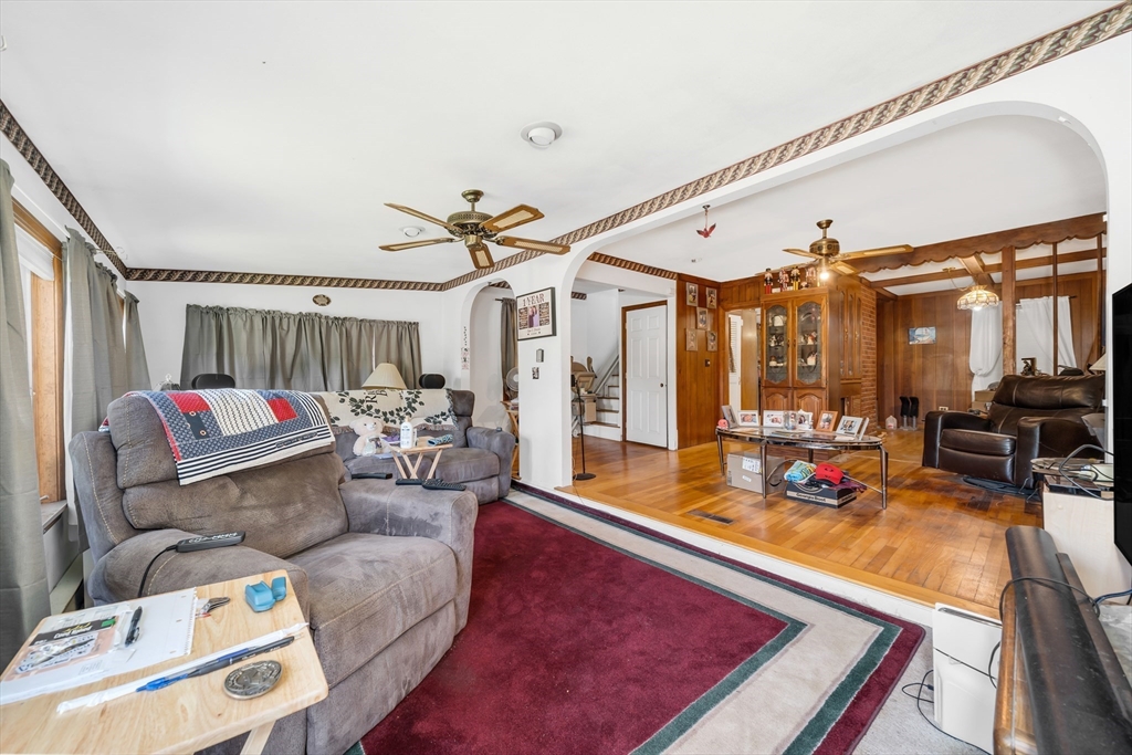4 Fairview Ave Property Photo 26