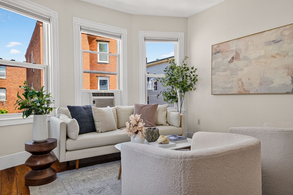 6 Kenney St # B Property Photo 3