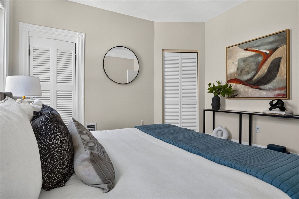 6 Kenney St # B Property Photo 14