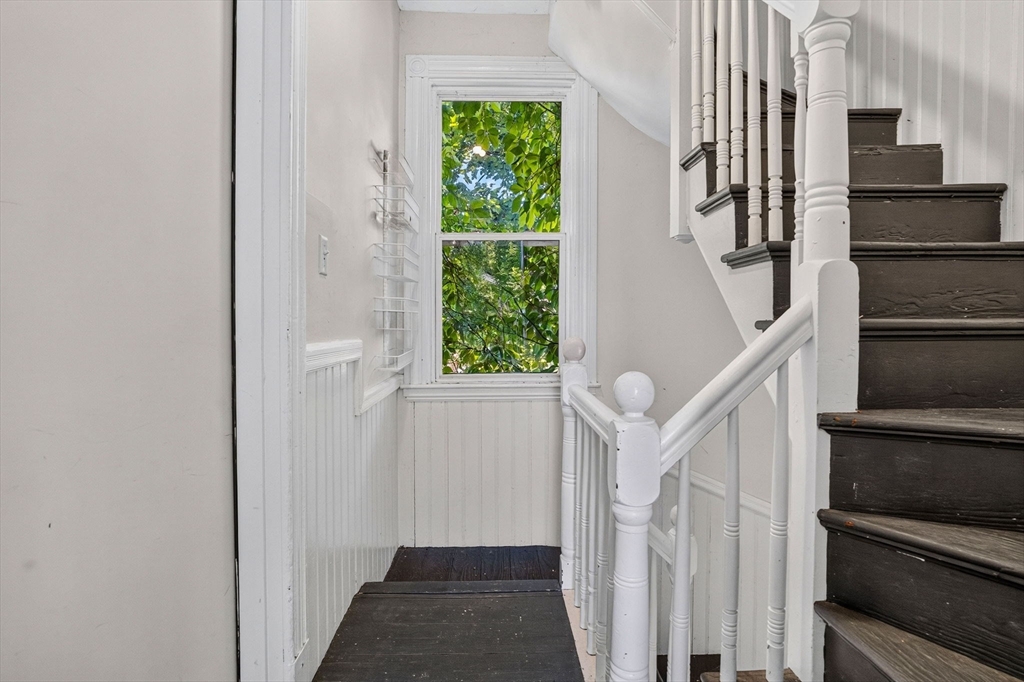 6 Kenney St # B Property Photo 16