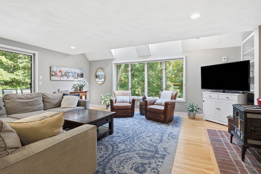 15 Larch Road Property Photo 13