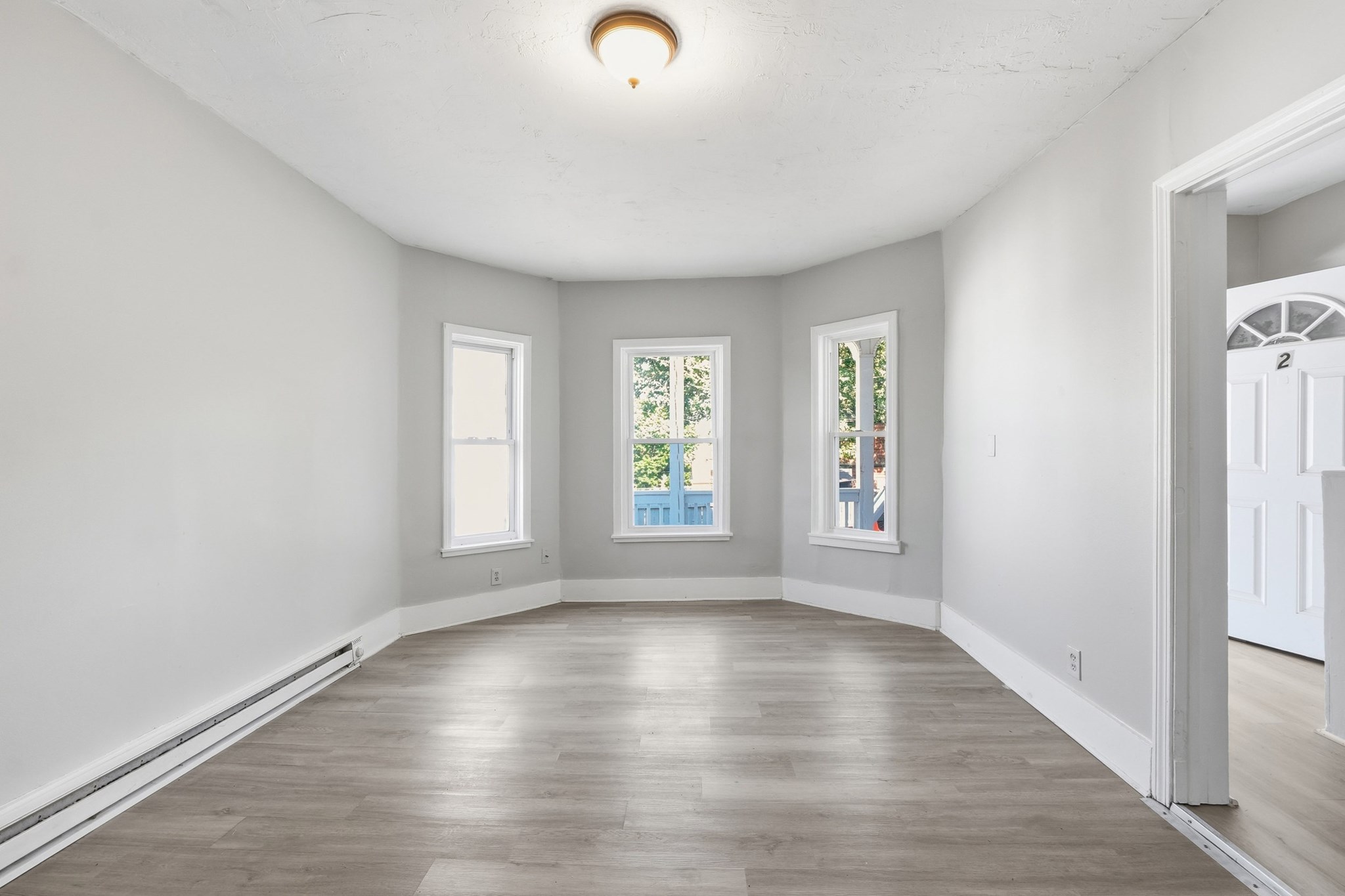 2 Ely St Property Photo 5