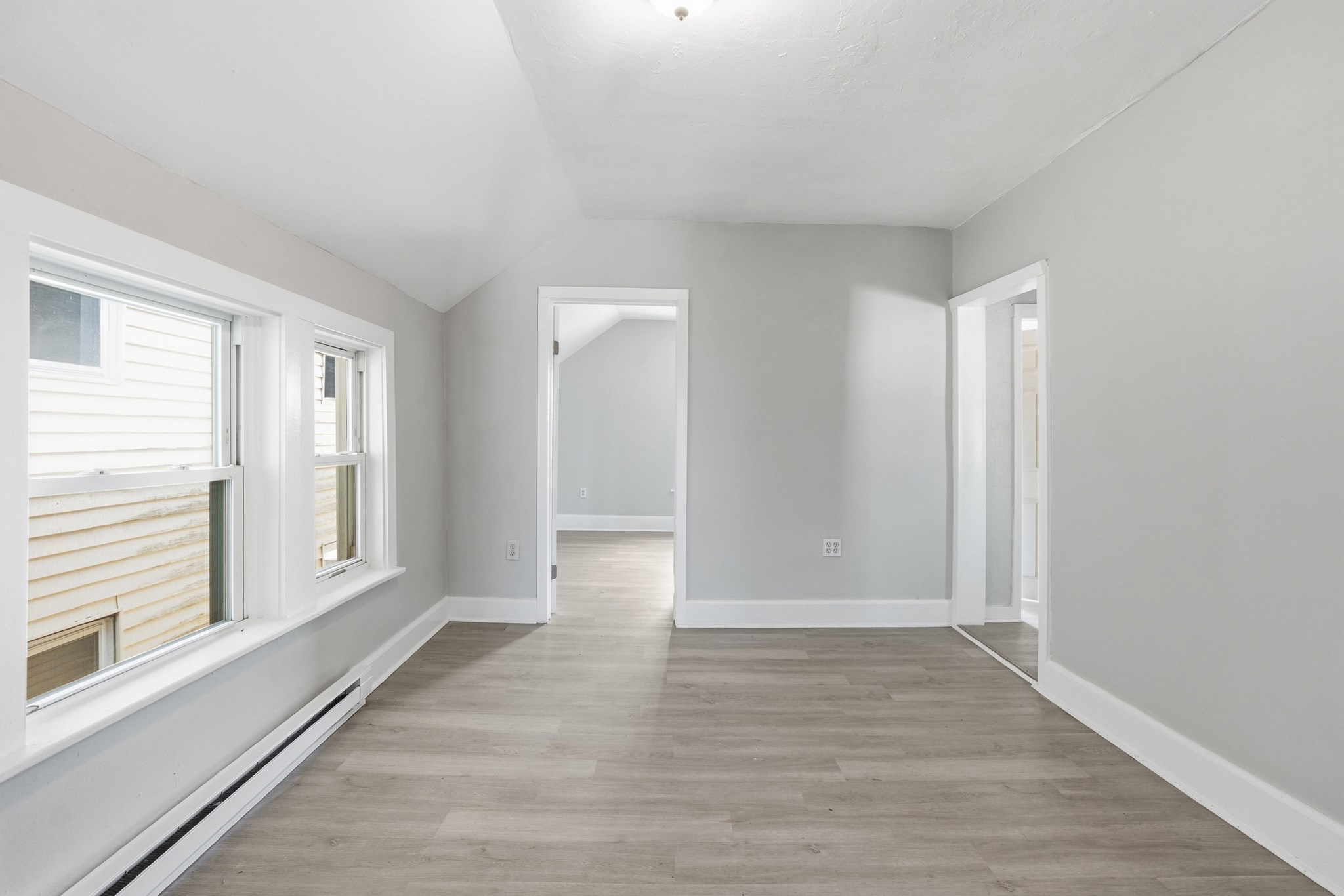 2 Ely St Property Photo 14
