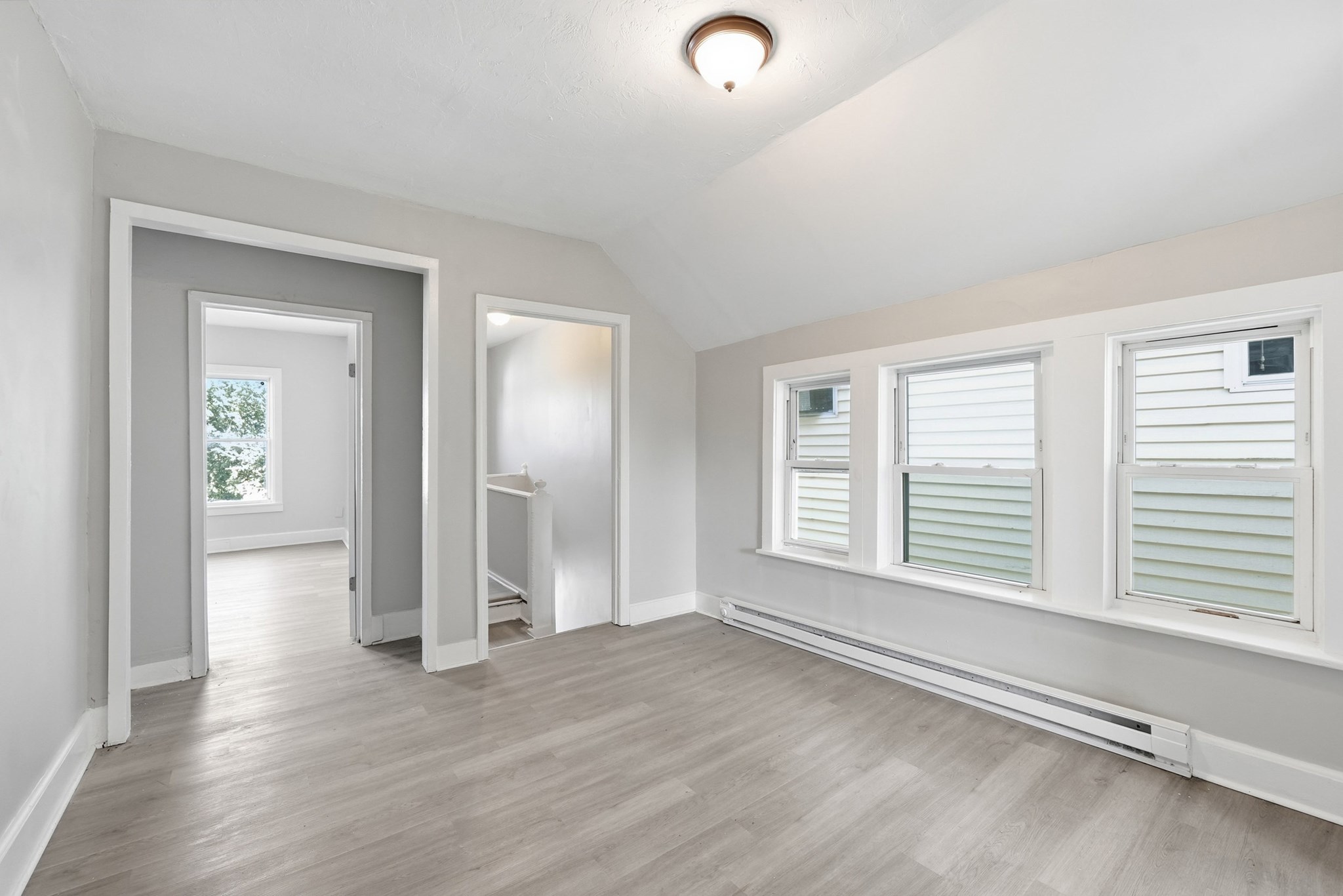 2 Ely St Property Photo 16