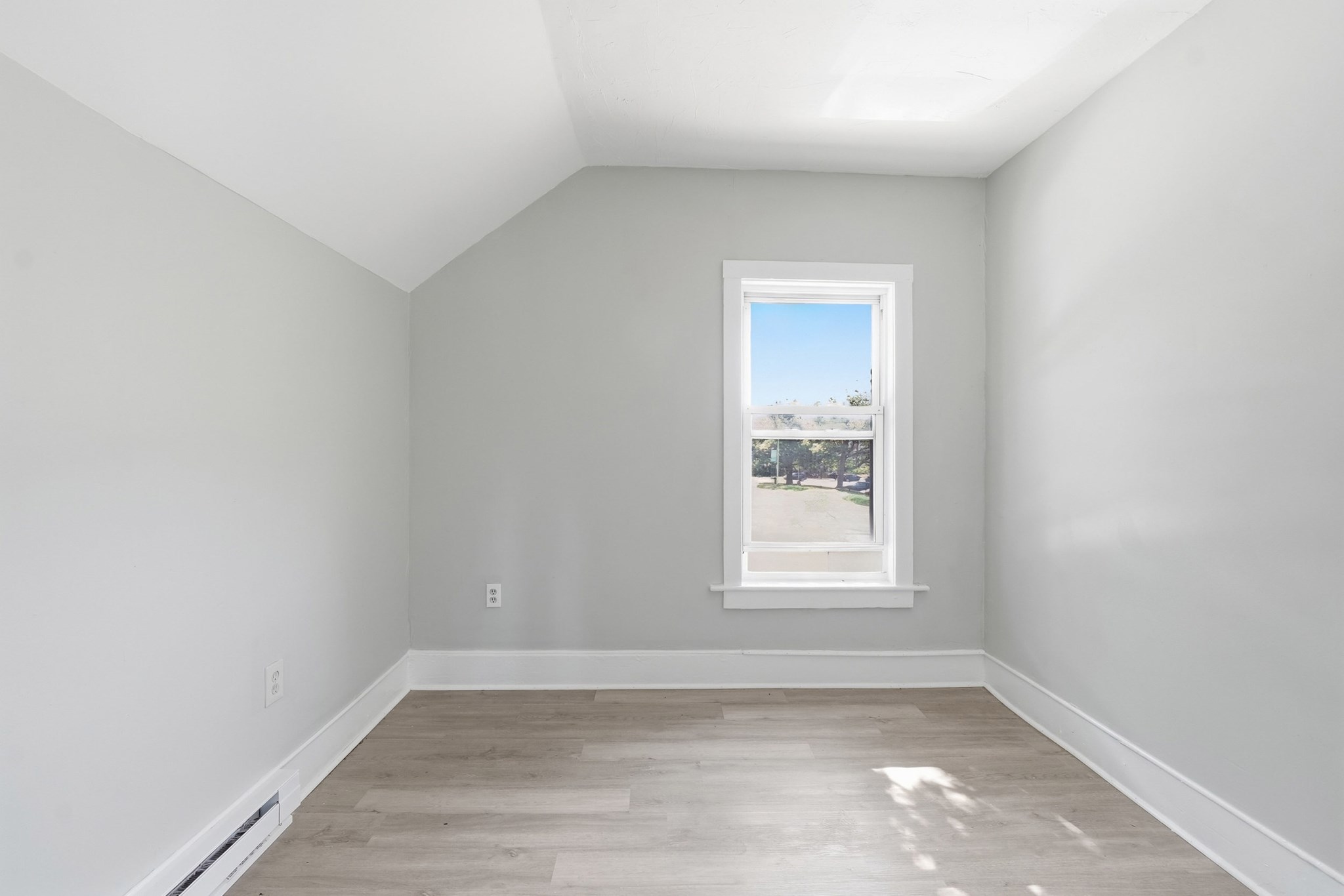 2 Ely St Property Photo 17