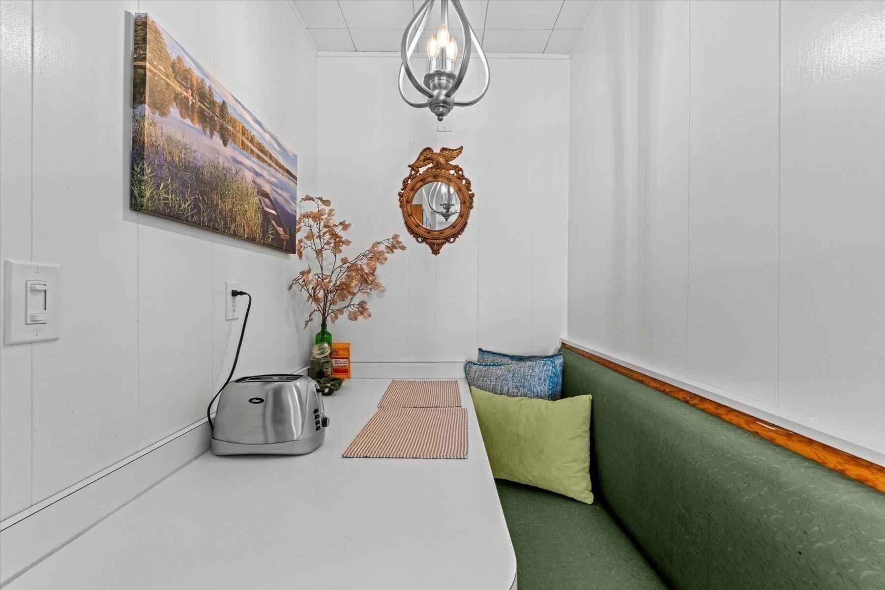 6 Davis Way Property Photo 10