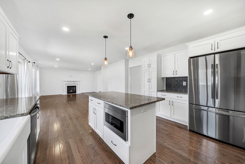 34 Pratt Ave Property Photo 5