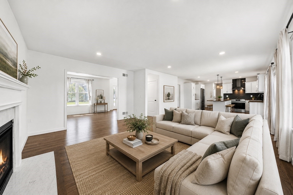 34 Pratt Ave Property Photo 6