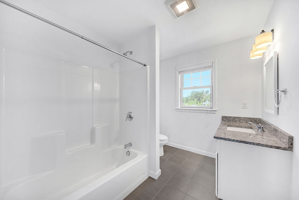 34 Pratt Ave Property Photo 15