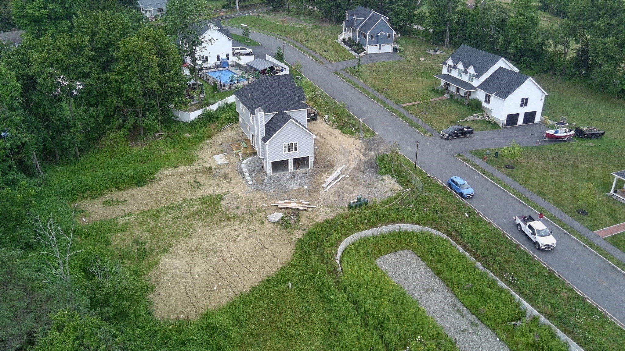 4 Katie Ln Property Photo 6