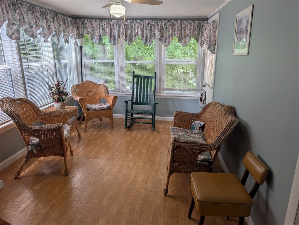 50 Ash St Property Photo 6