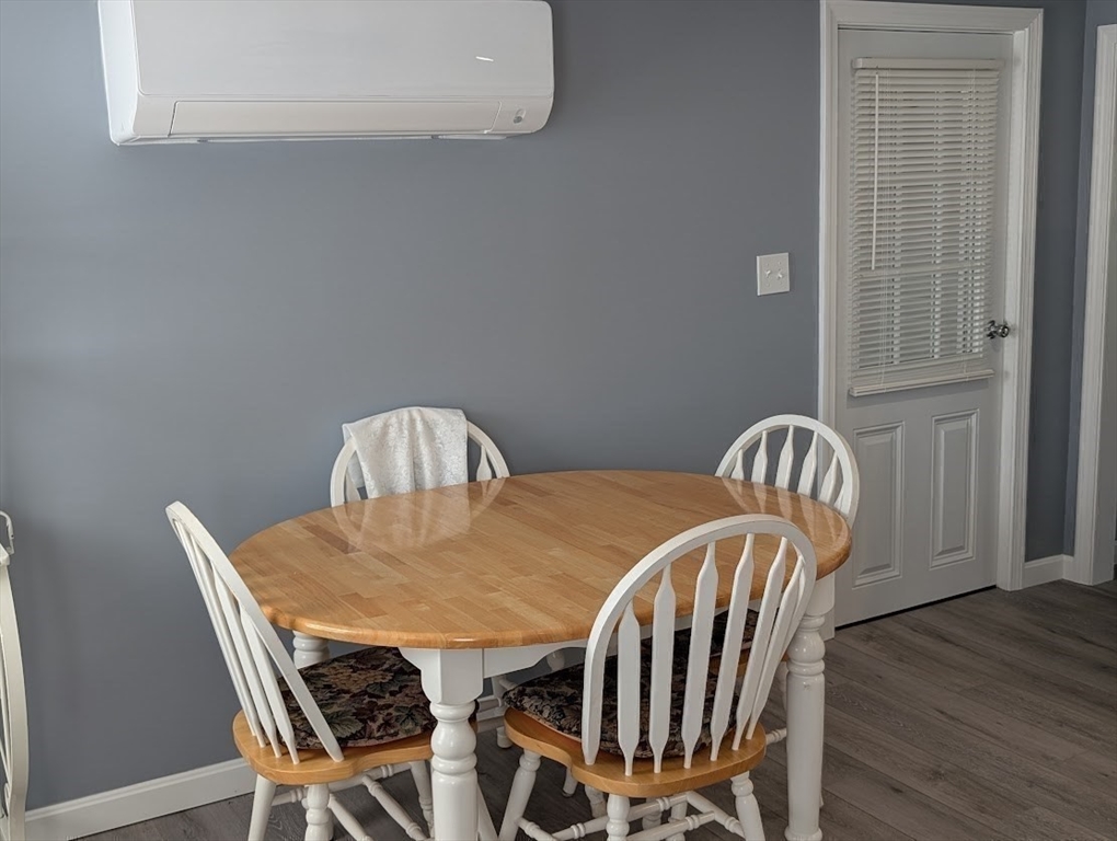 50 Ash St Property Photo 11