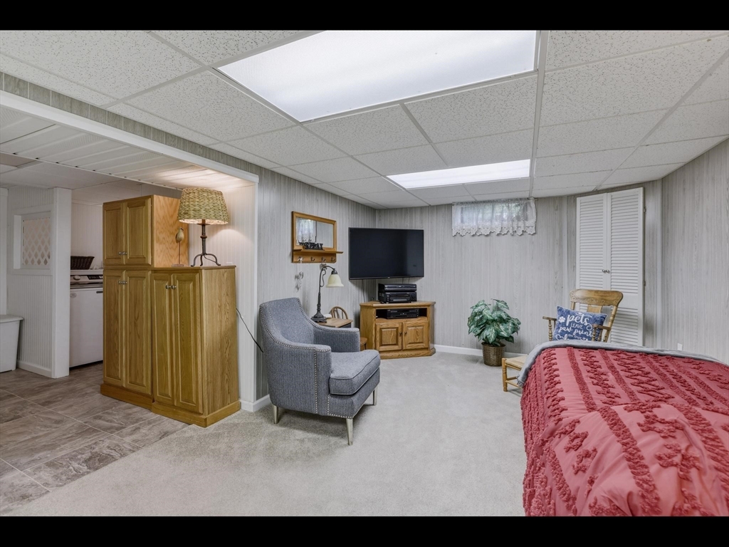 36 Helen Cir Property Photo 37