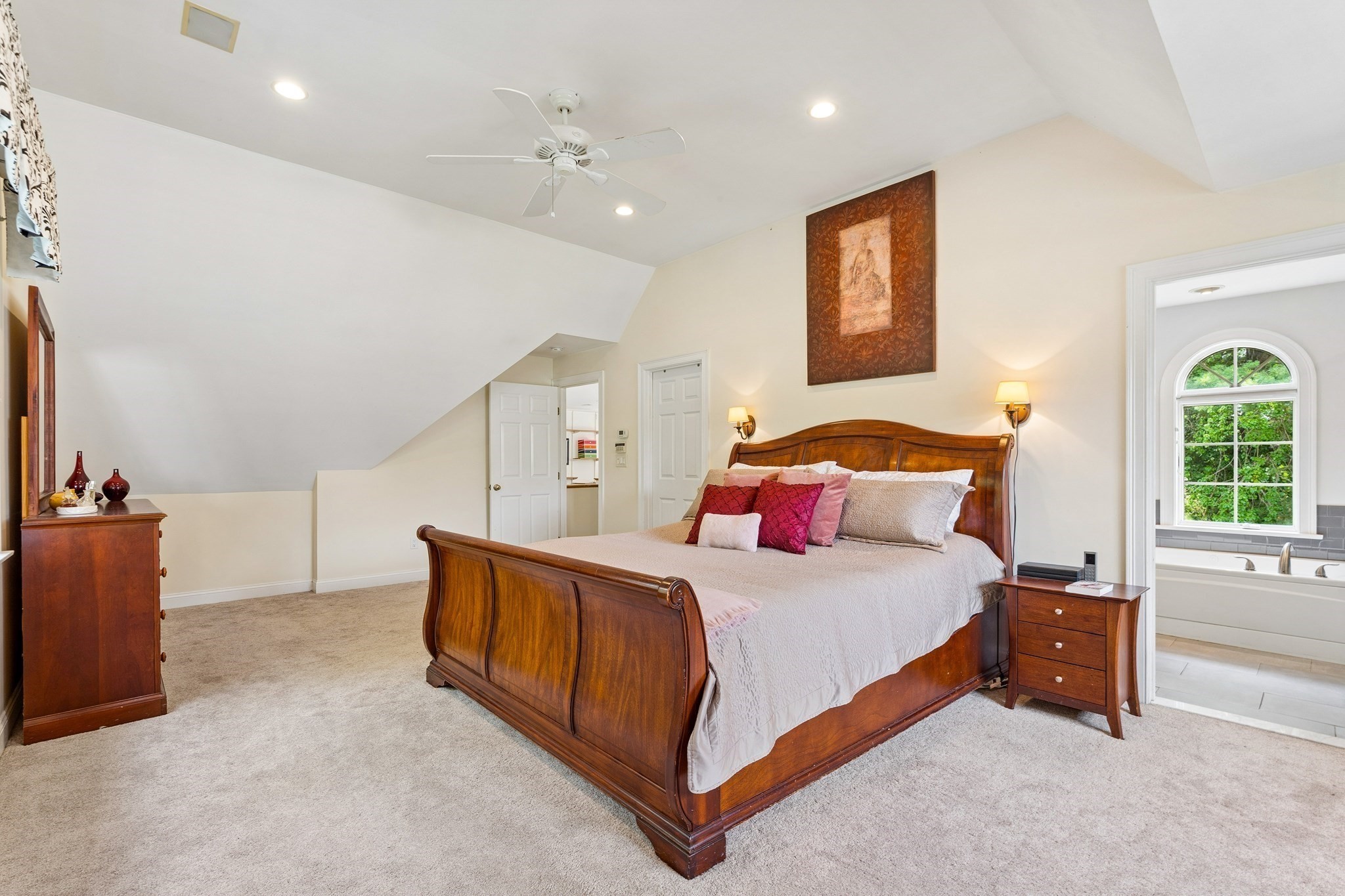136 Davis Road Property Photo 17