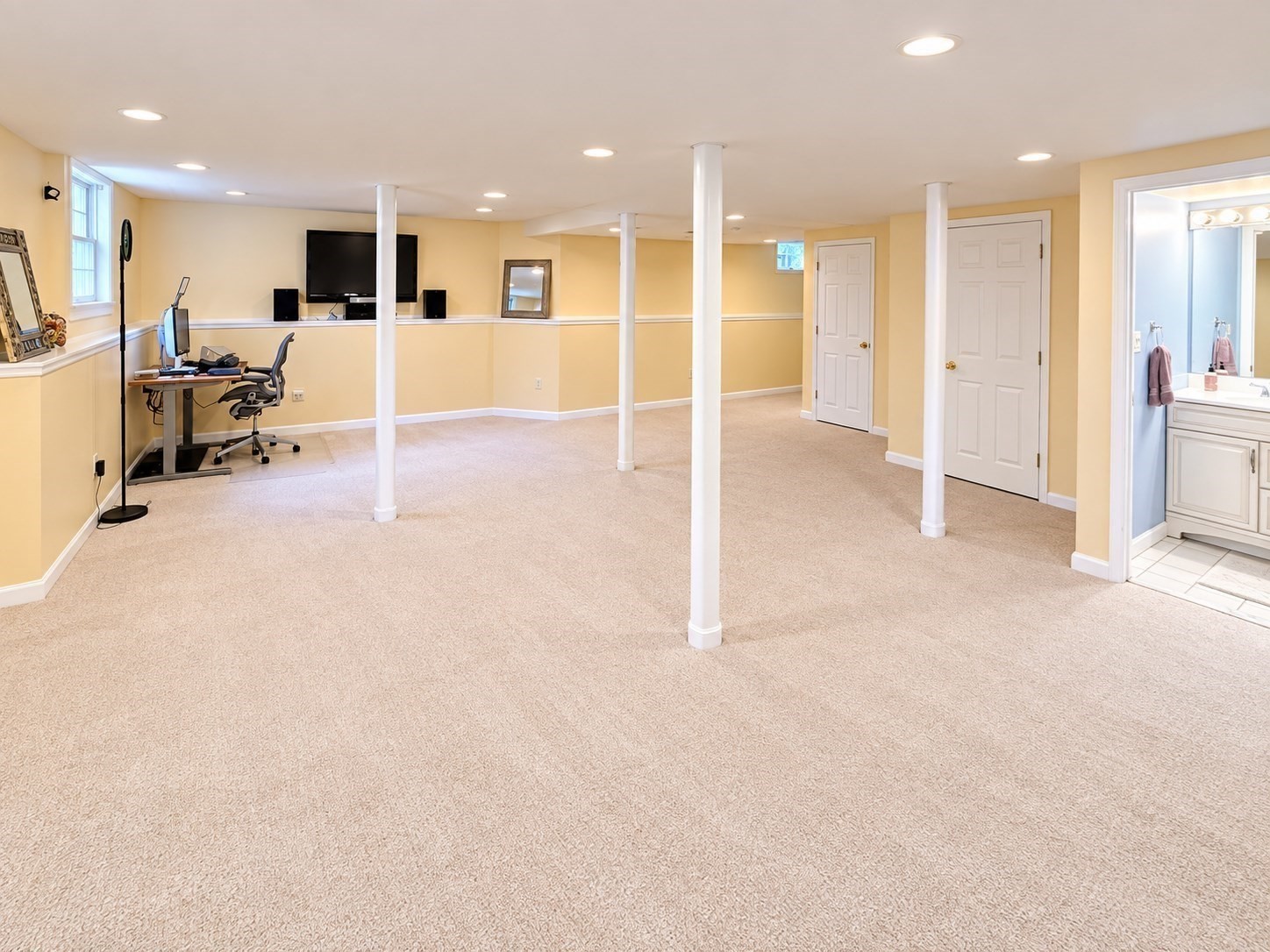 136 Davis Road Property Photo 28