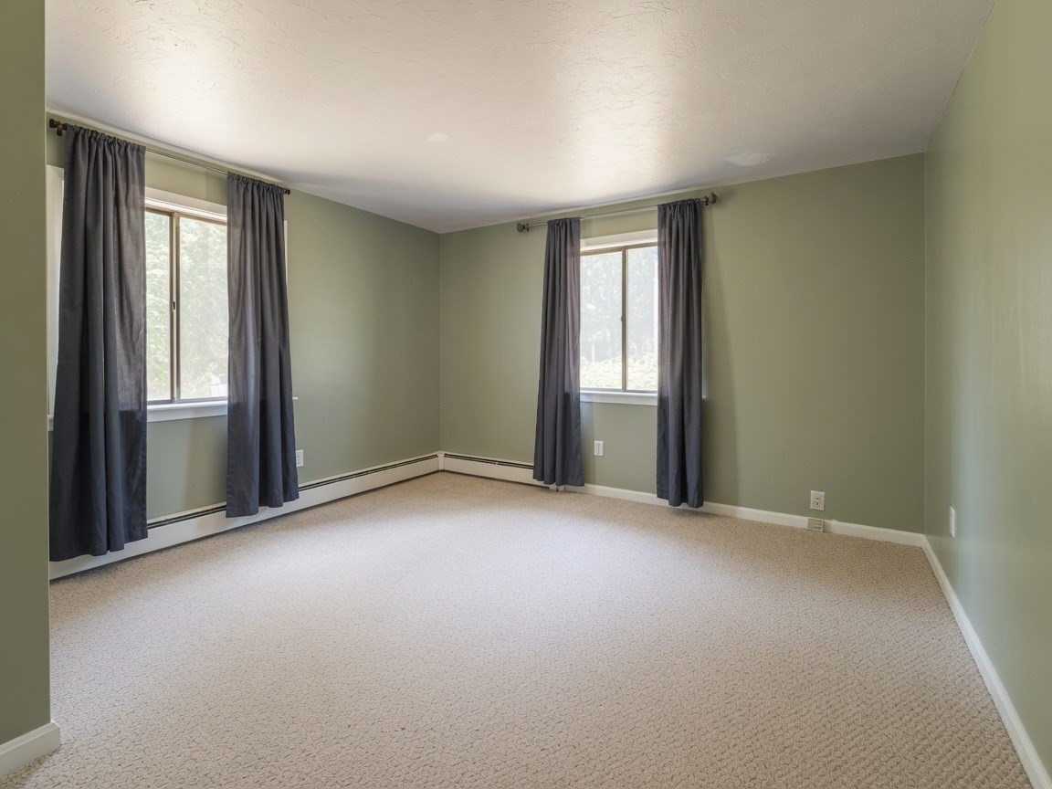 12 Walnut St Property Photo 14