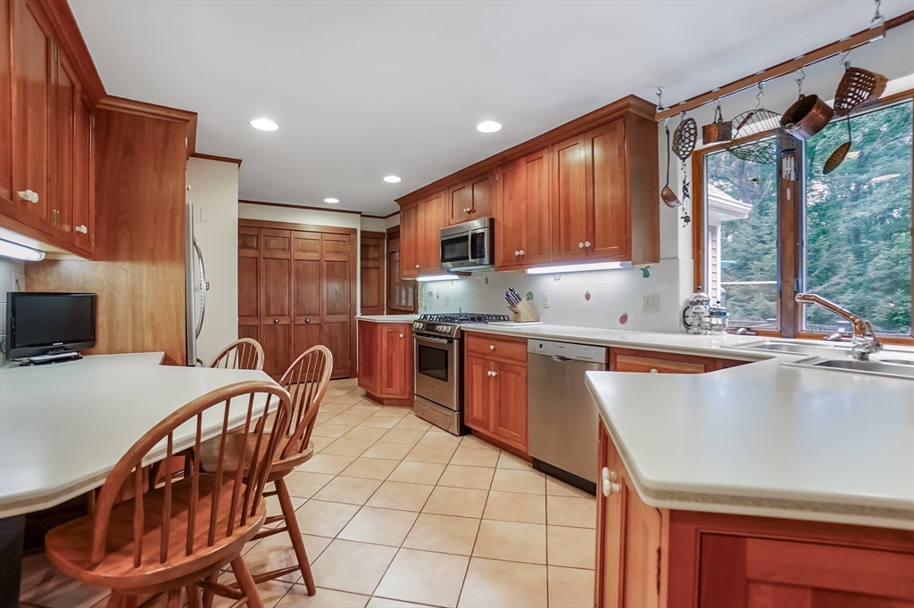 188 South St Property Photo 8
