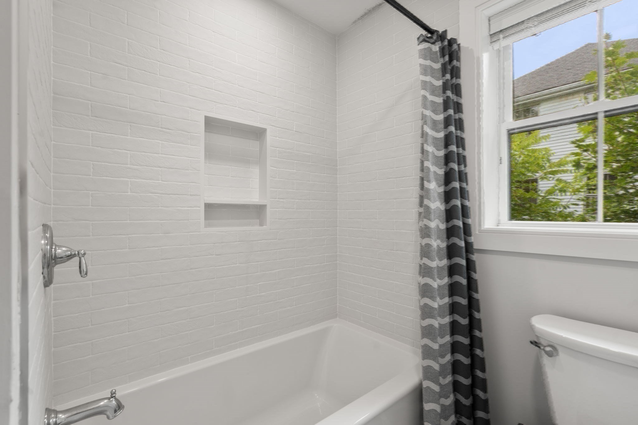12 South Lincoln St # 12 Property Photo 17