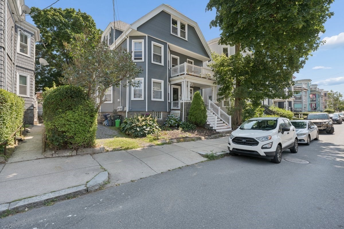 55 King # 3 Property Photo 24