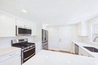13 Hammond Street Property Photo 11