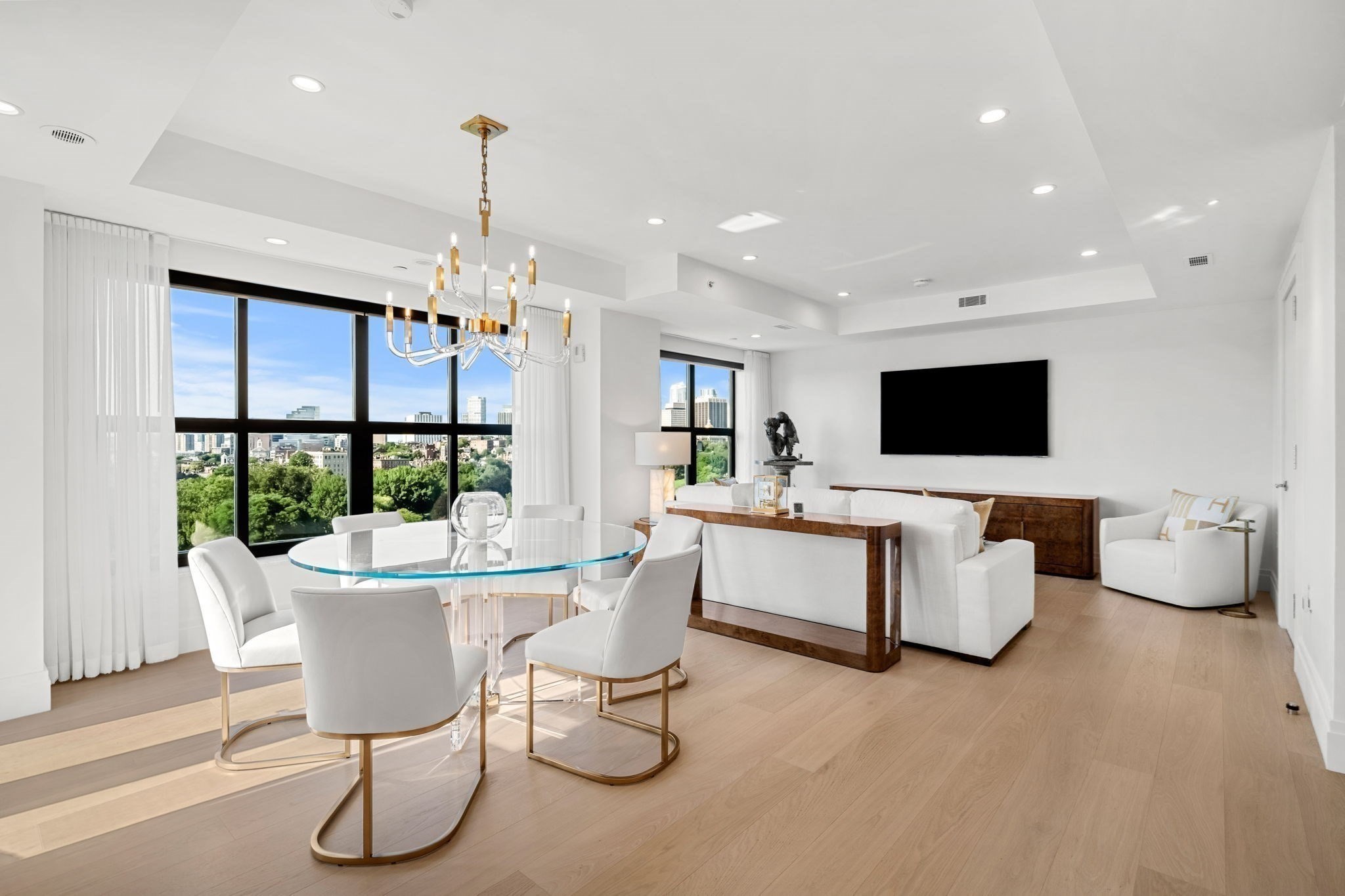 300 Boylston St Property Photo 5