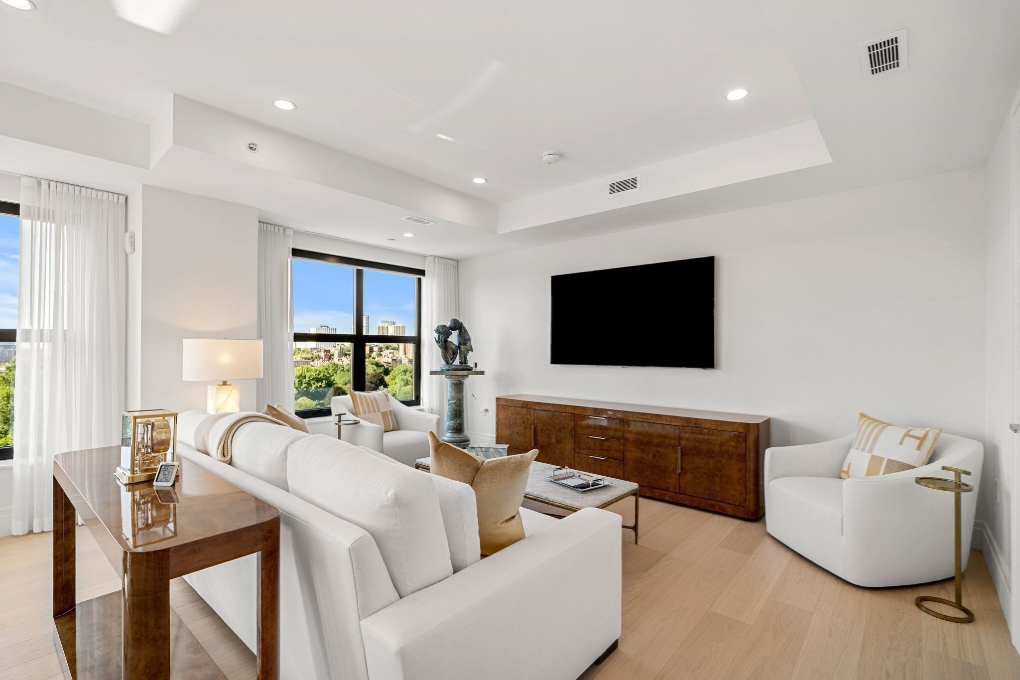 300 Boylston St Property Photo 6
