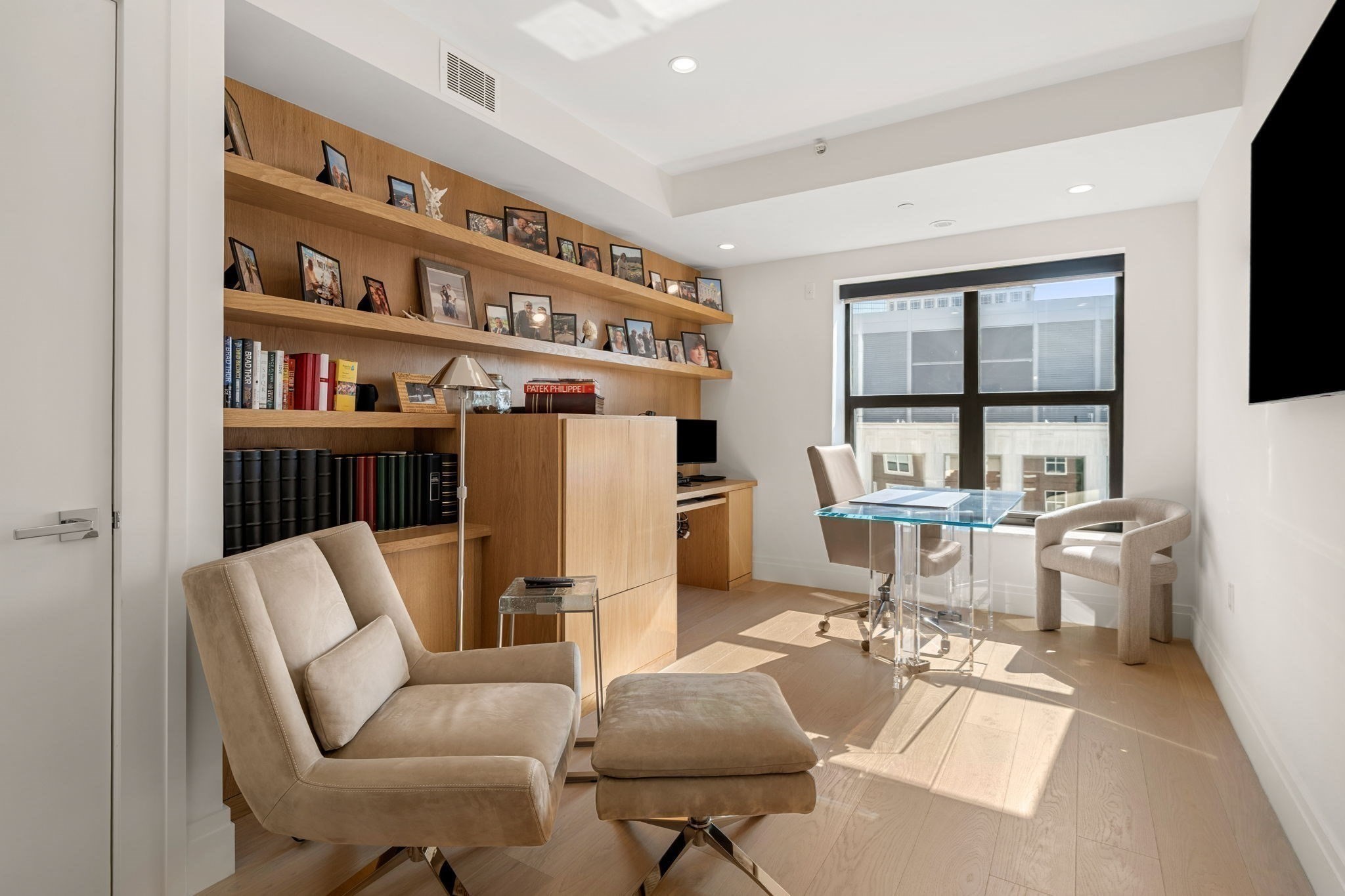 300 Boylston St Property Photo 13
